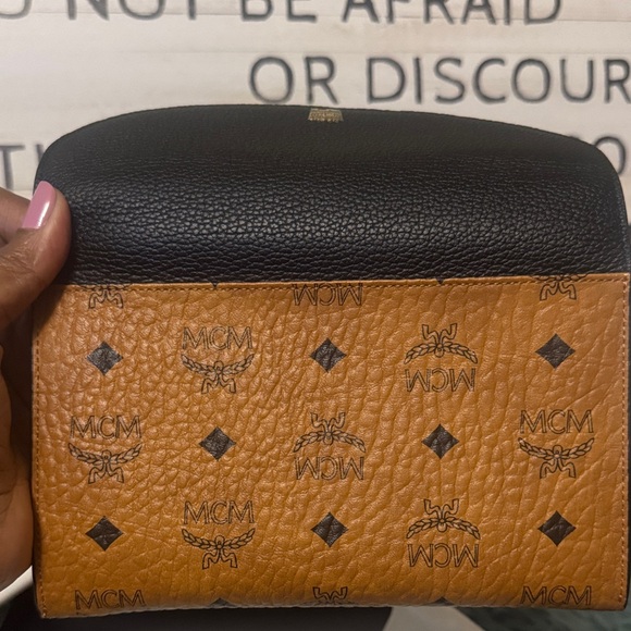 MCM Black and Brown Clutch - Picture 3 of 6